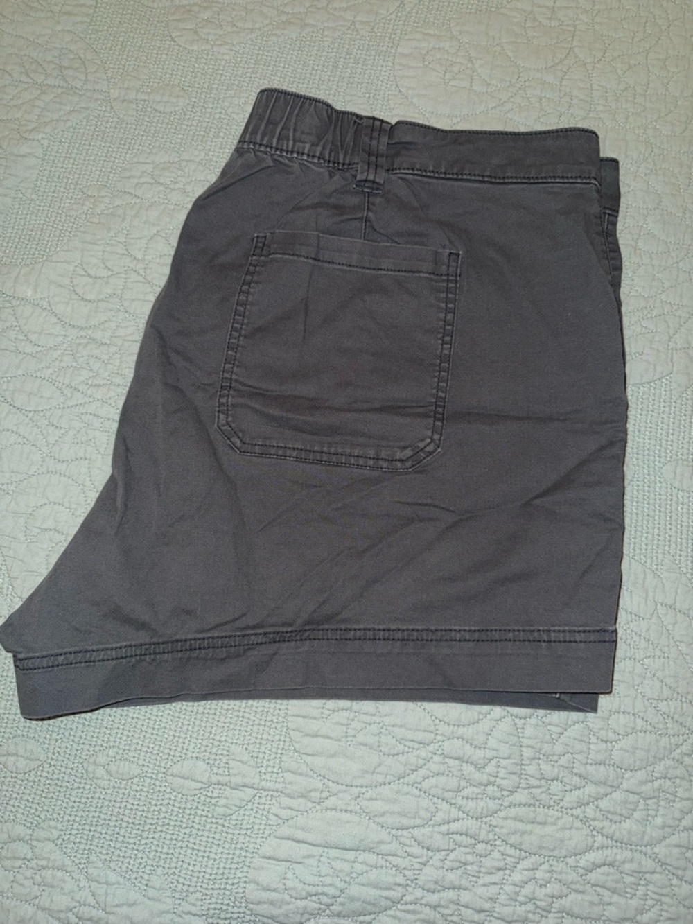 Old Navy Women's Dark Gray High-Rise OG Chino Shorts - Picture 3 of 4